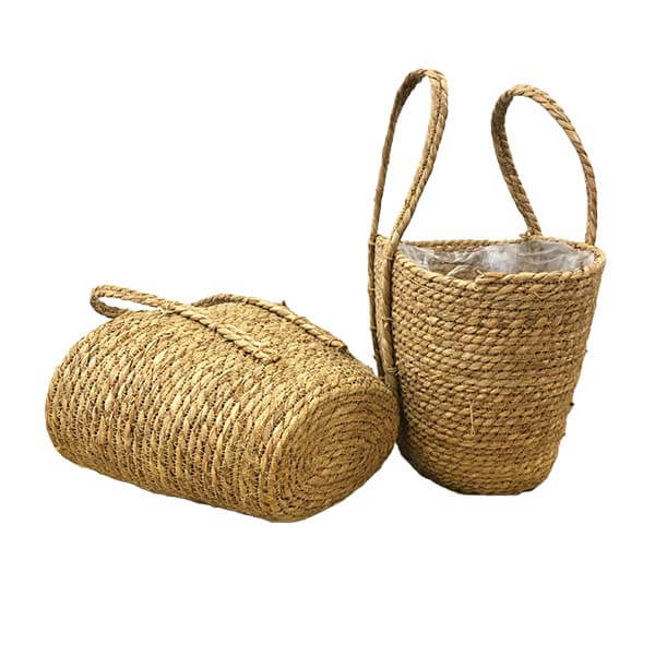 Straw Basket with Handle-YeeyaHome